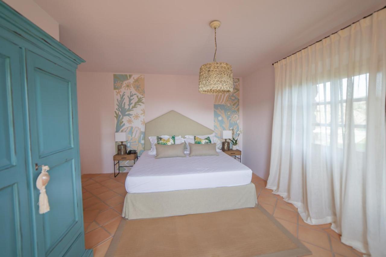 Hotel Borgo Smeraldo Arzachena Exterior photo